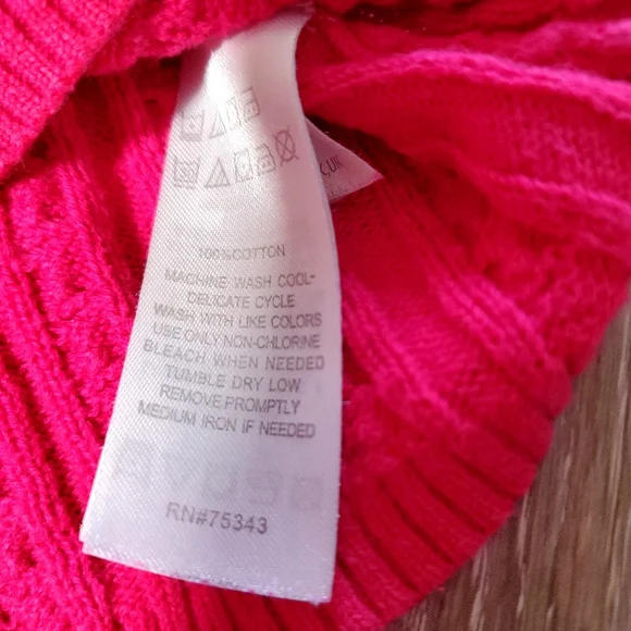 Ralph Lauren navy chinos and hot pink cable knit sweater Size 2T - Picture 5 of 13